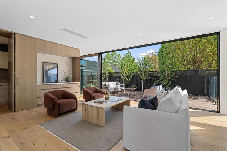 2/36 Tui Street Fendalton_6