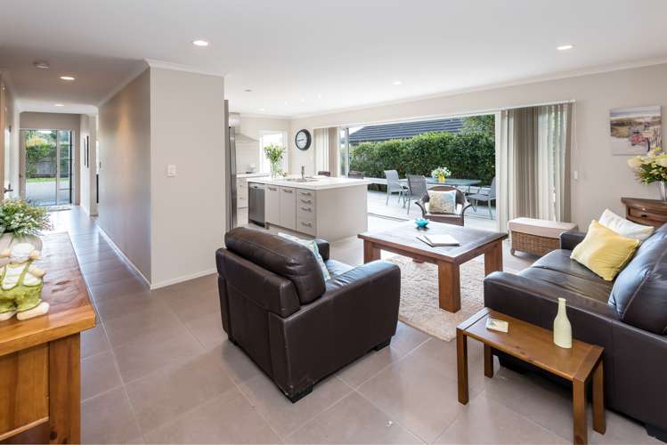 17 Columbia Crescent Beachlands_25