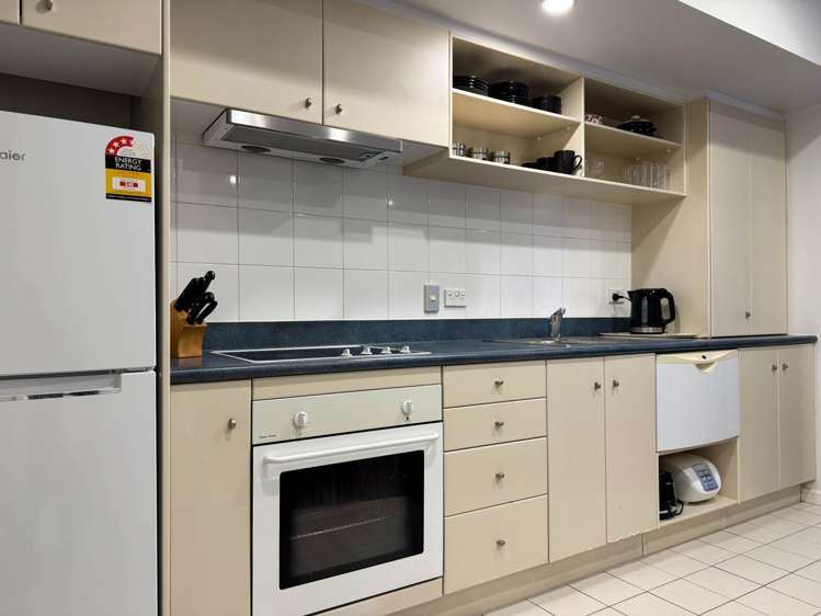 9K/1 Emily Place City Centre_6