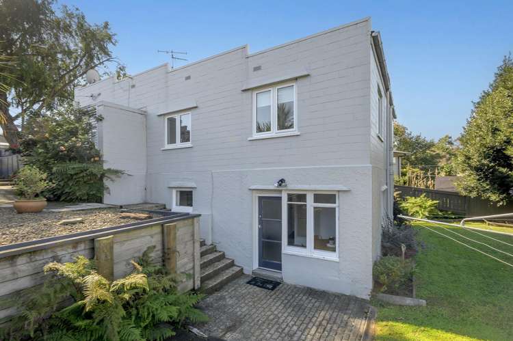 32 Paine Street Judea_21