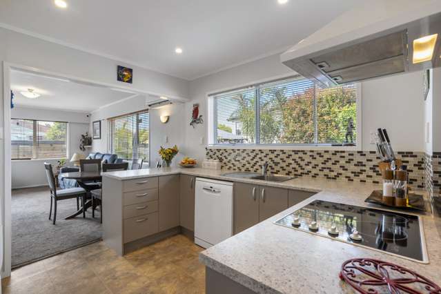 2/38 Blacklock Avenue Henderson_4