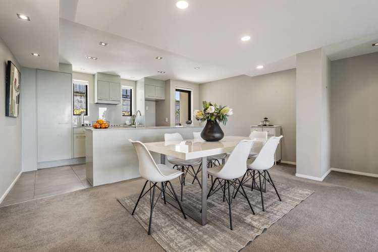 A204/525 East Coast Road Browns Bay_19