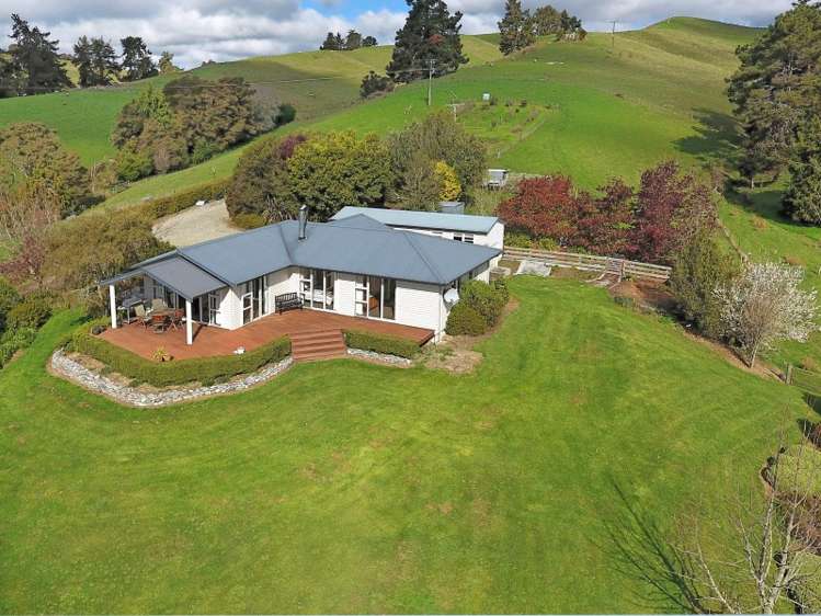 142 Strachan Road Ngatimoti_22
