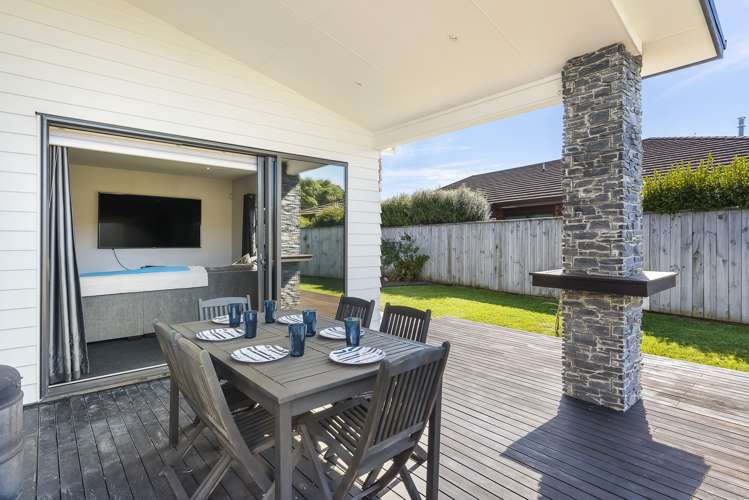 69 Kotuku Drive Paraparaumu Beach_2