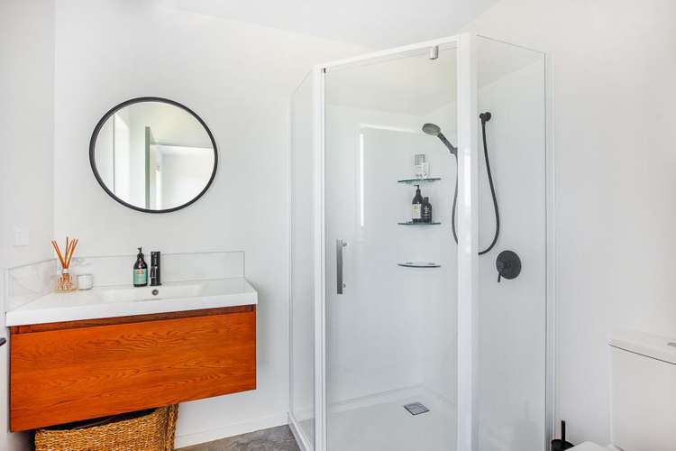 29 Honeyfield Drive Whalers Gate_17