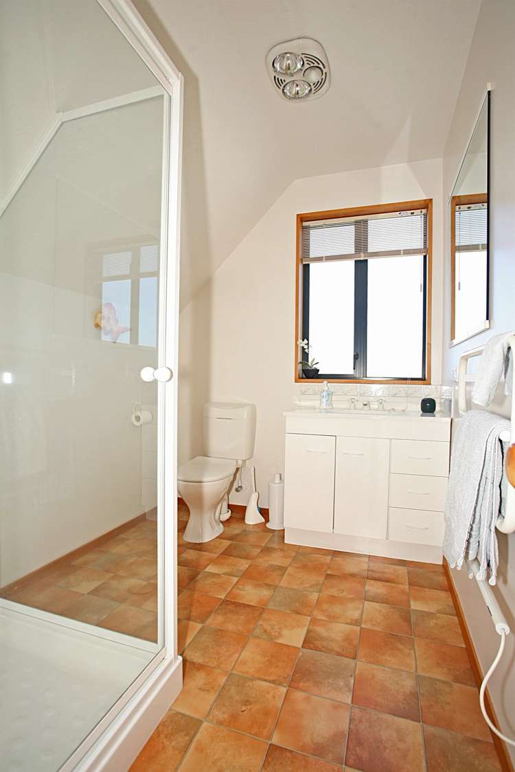 38 Bella Rosa Drive Hei Hei_23