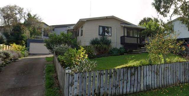 6 Shadon Place Stanmore Bay_1