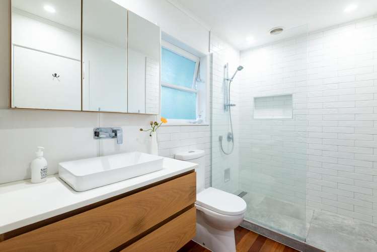 30 Konini Road Titirangi_17