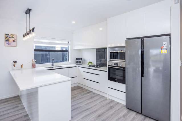 67 Probert Crescent Chartwell_3