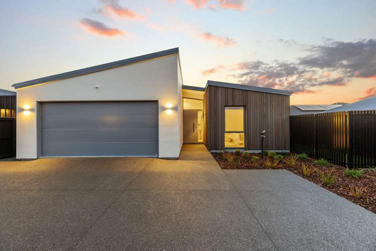 24 Greystone Close_0