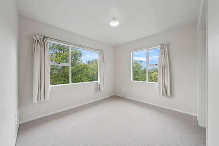 1/2 Karapiti Place Glen Eden_8