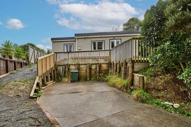 25 Kiriwai Road Paremata_14