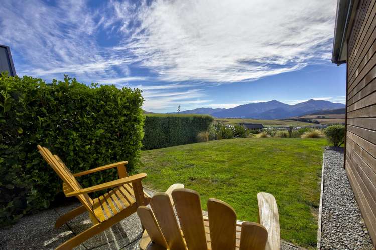 3 Pioneer Court Jacks Point_12