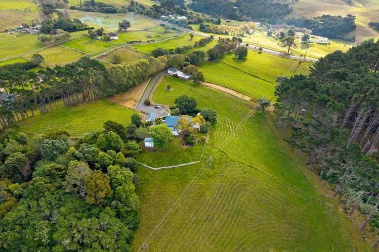 175 Gleeson Road Waiuku_40