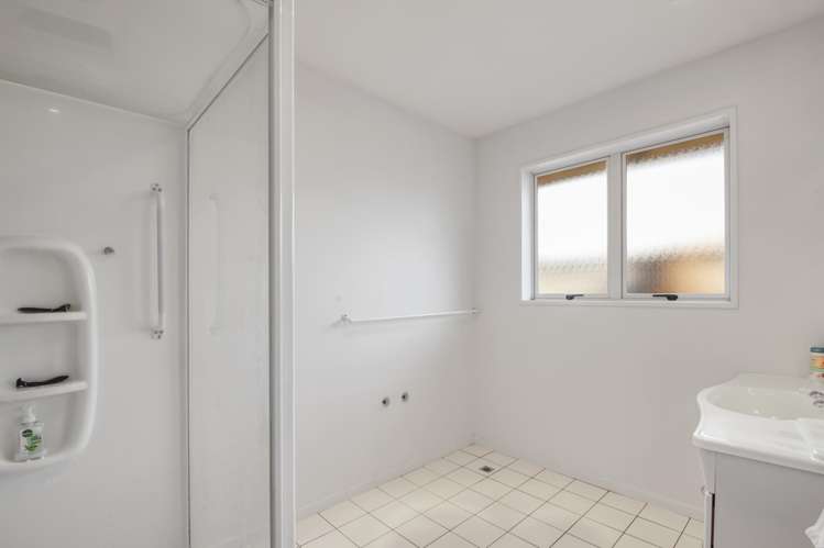 2/74 Russley Road Russley_8