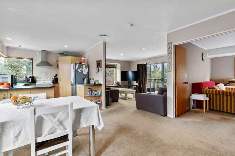 17b Morrison Crescent Glenview_6