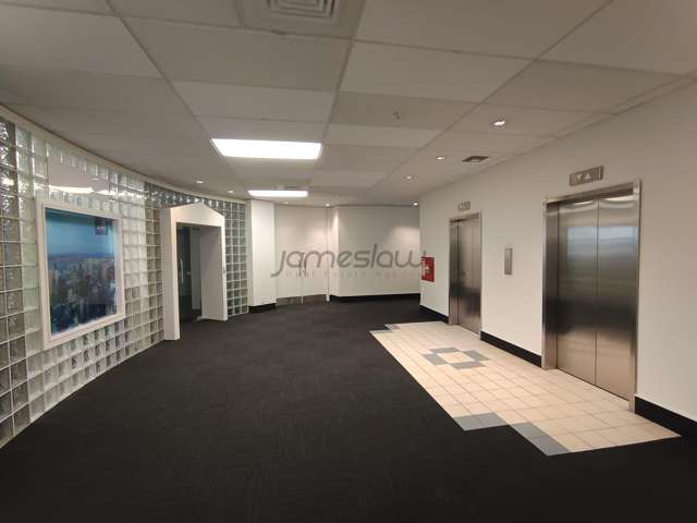 2A/15 Osterley Way Manukau_4