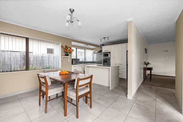 54a Menin Road Onekawa_3