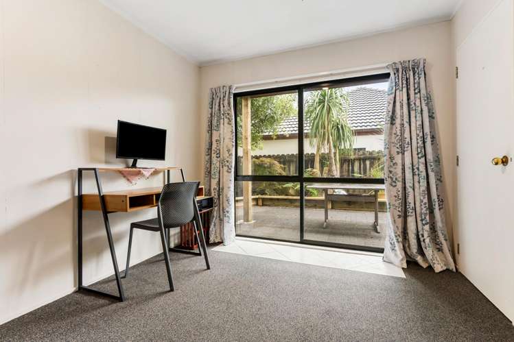 1/7 Ribbonwood Crescent Goodwood Heights_12