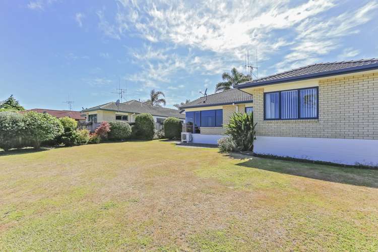 24 Brackenburn Drive Ohauiti_15