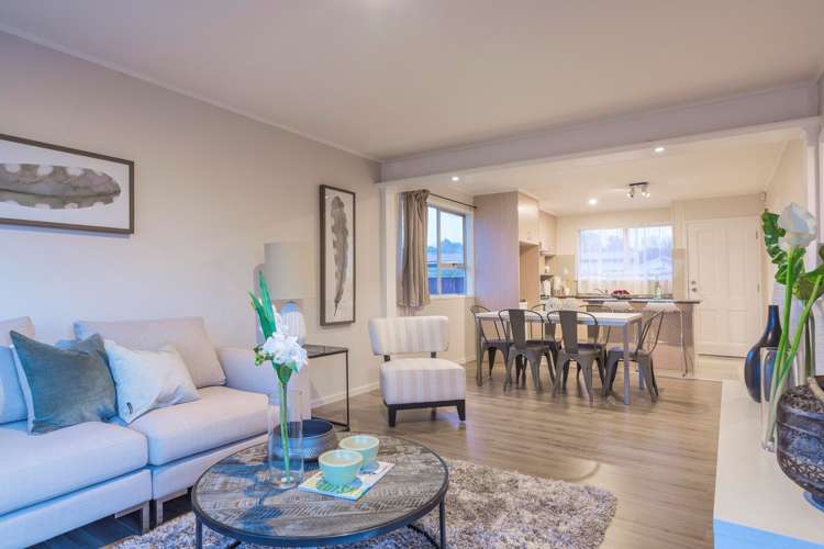 27 Sandrine Avenue Clover Park_18