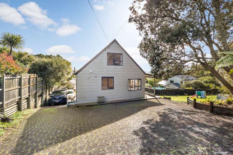 2/40 Verbena Road Birkdale_10