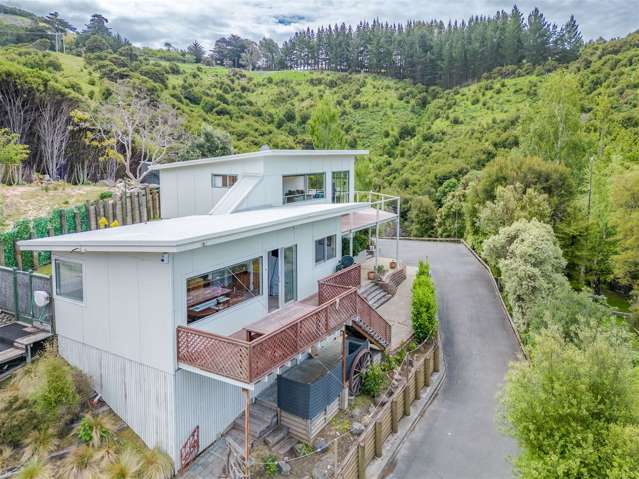 37 Tikao Bay Road Wainui_1