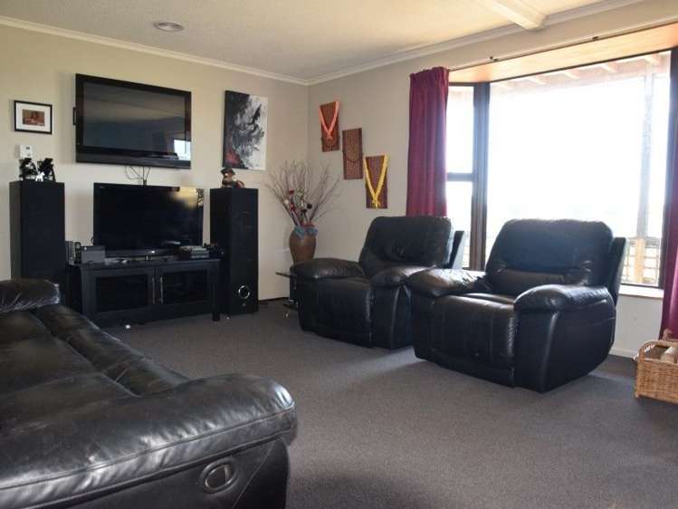 186 Grant Road Otatara_1