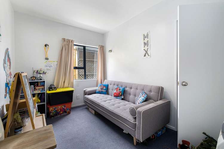 11a Avalon Crescent Fernhill/Sunshine Bay_15