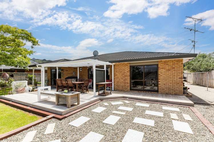 41 Clearwater Terrace Brown Owl_14