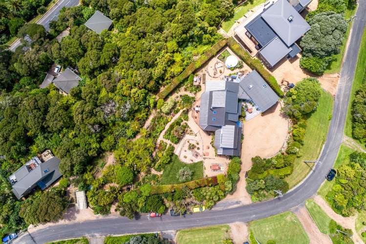 14 Tawa Street Oneroa_16