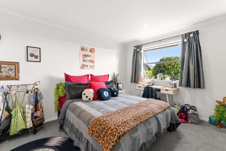 210 Waikite Road Welcome Bay_11