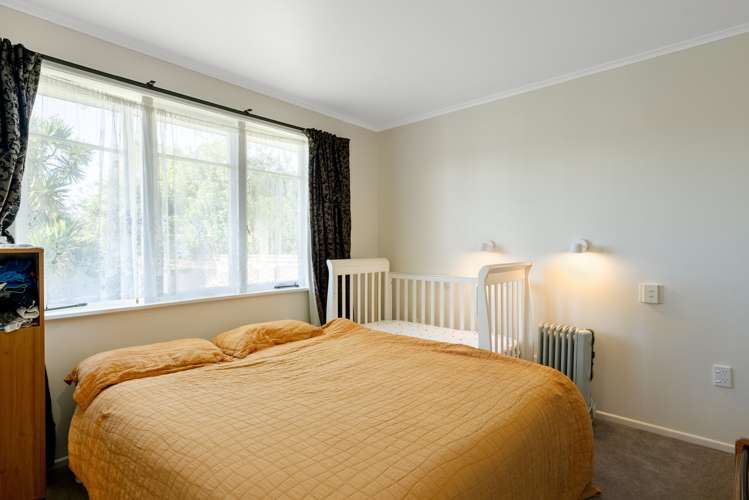 52 Henderson Crescent Parkvale_8