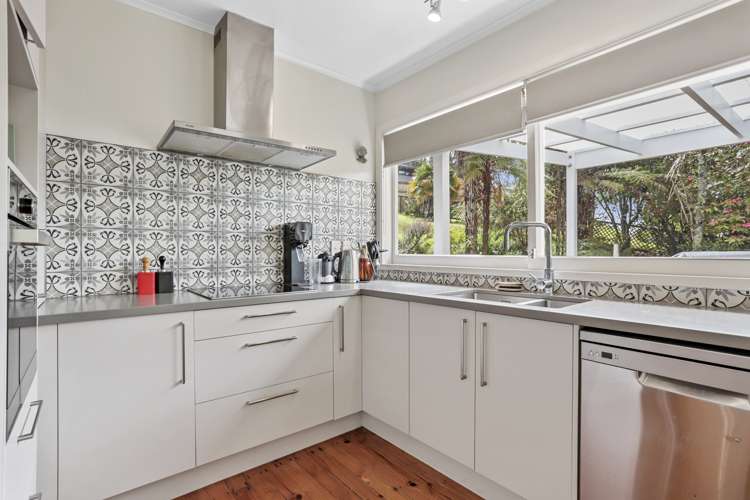 199 Woodlands Park Road Titirangi_6