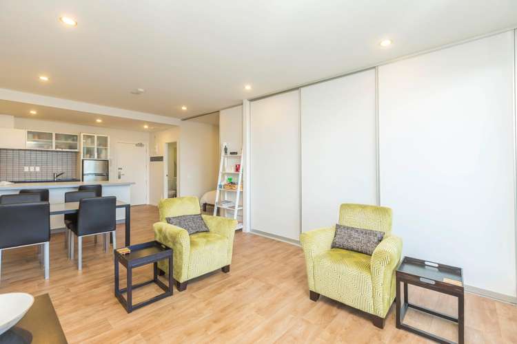 806/20 Mccrae Way New Lynn_11