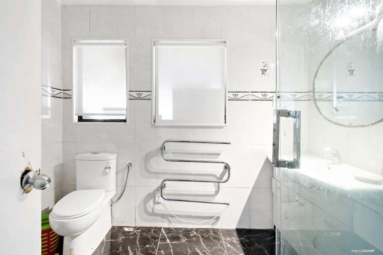 2/224 Massey Road Mangere East_10