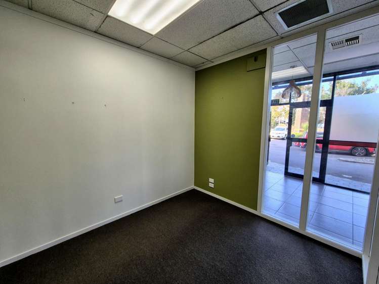Ground Floor/3053 Great North Road New Lynn_12