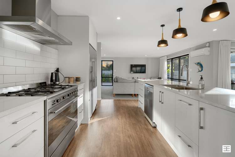 28a Revell Drive Ohauiti_7