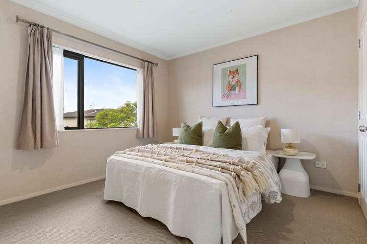 48 Topland Drive Flat Bush_18