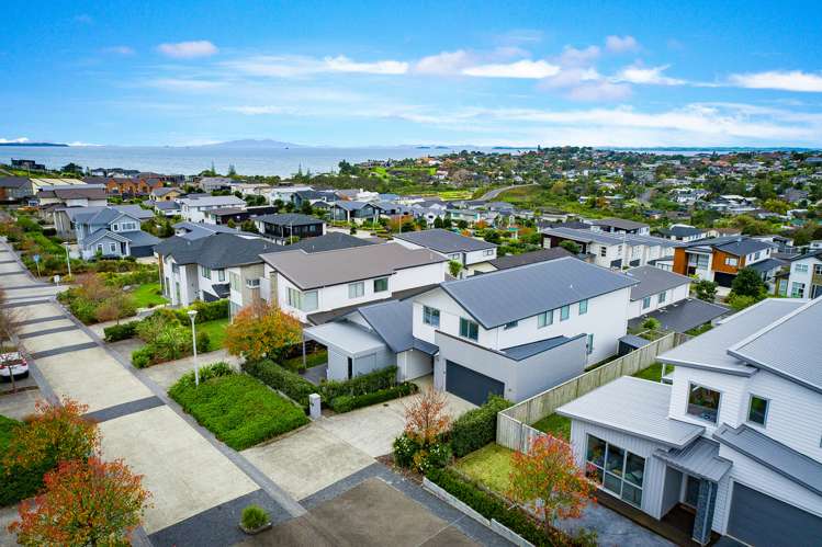 6 Tuangi Street Long Bay_17