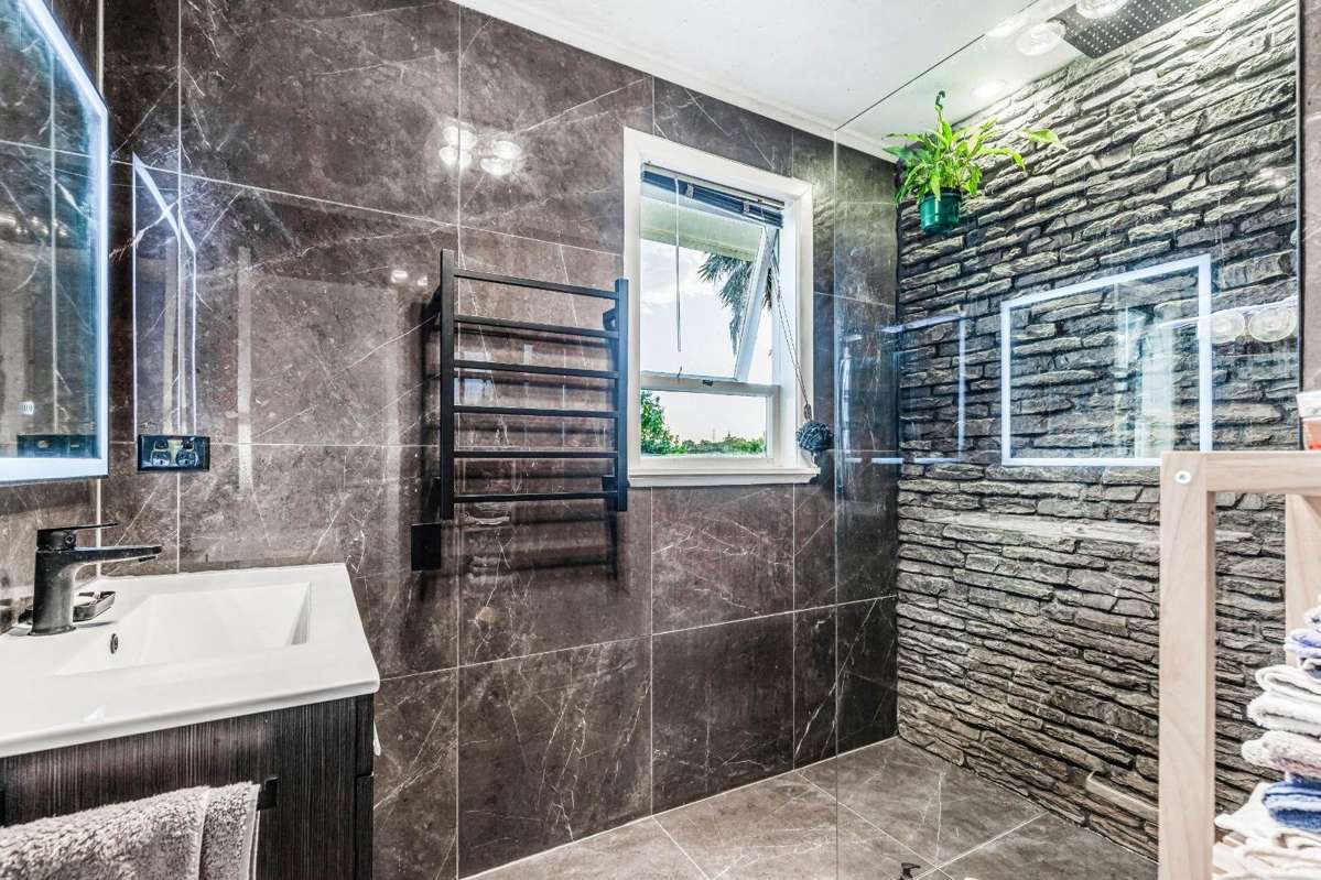 77 Royal Road_4