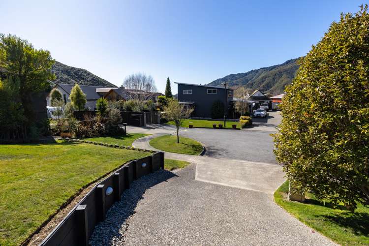 8 Whitby Close Picton_23