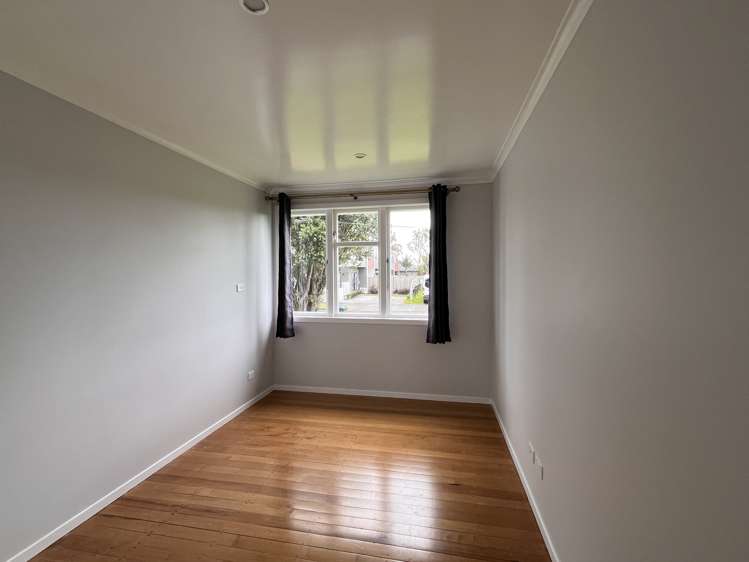 17 Tuakiri Street Point England_9