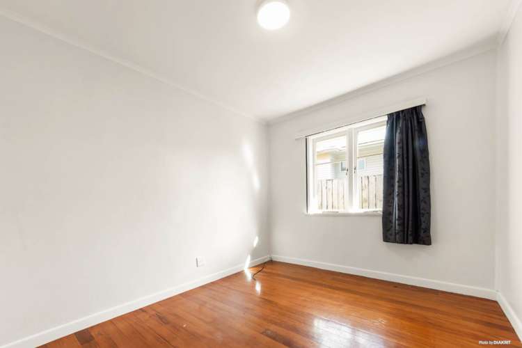 33 Puketea Street Blockhouse Bay_8