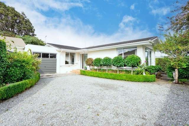 Welcome to 90 Abbot Street - A private little gem!
