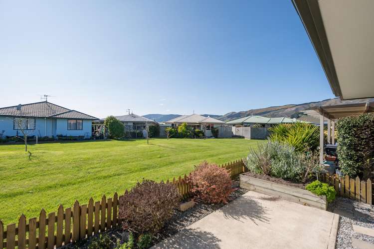 25 Ivy Crescent Richmond_24