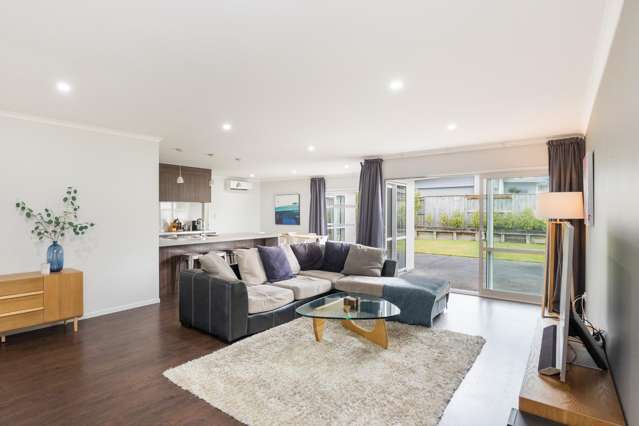 15 Coutts Way Fitzherbert_1