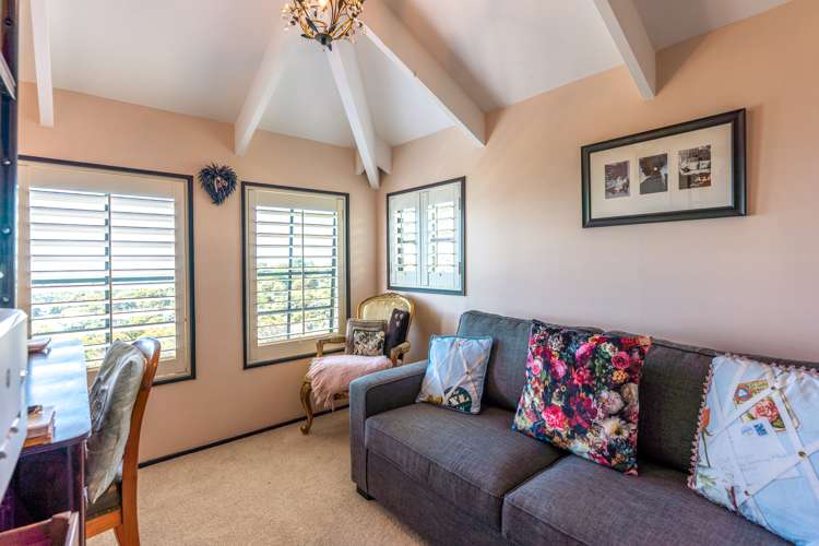 91 Queens Drive Oneroa_12