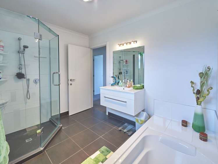 40 Chestnut Close Kelvin Grove_12