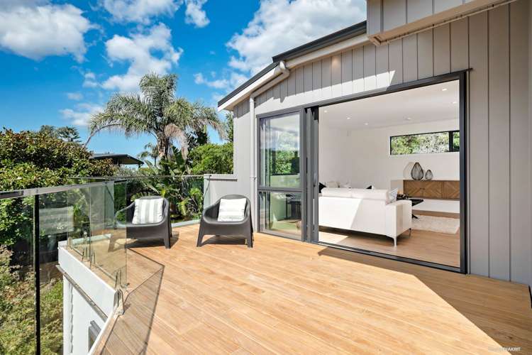 2/56 Woodlands Crescent Browns Bay_6